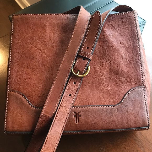 Frye Handbags - Frye Crossbody Messenger Bag